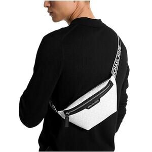 MICHAEL KORS Cooper Mini Logo Belt Bag Signature Print Unisex White Black NWT